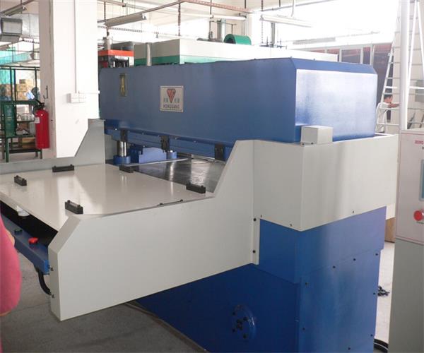 1583913513850090.jpg 2015120117250979979.jpg