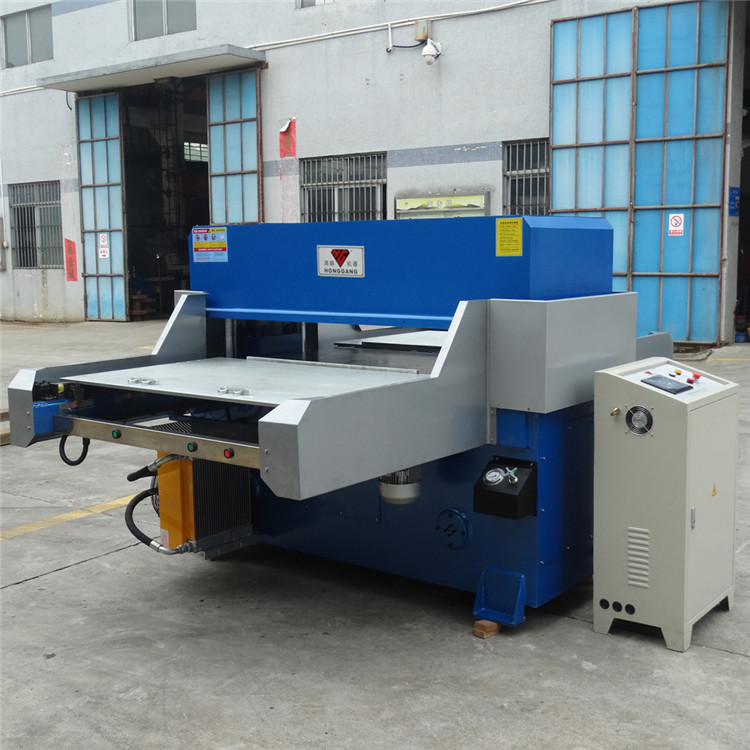 1583920293116500.jpg 電子吸塑托盤加工設(shè)備自動沖床裁斷機.jpg